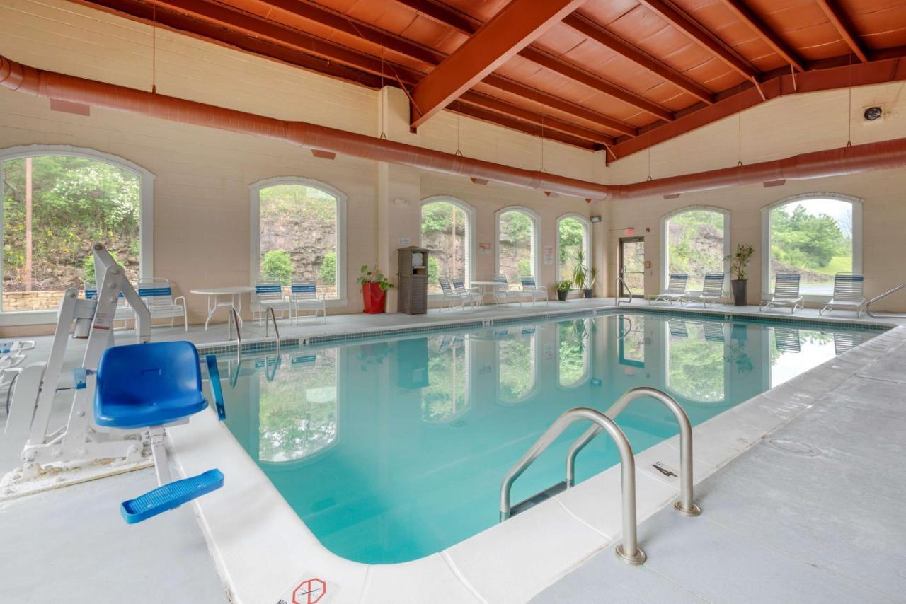 Best Western Plus Poconos Tannersville Buitenkant foto