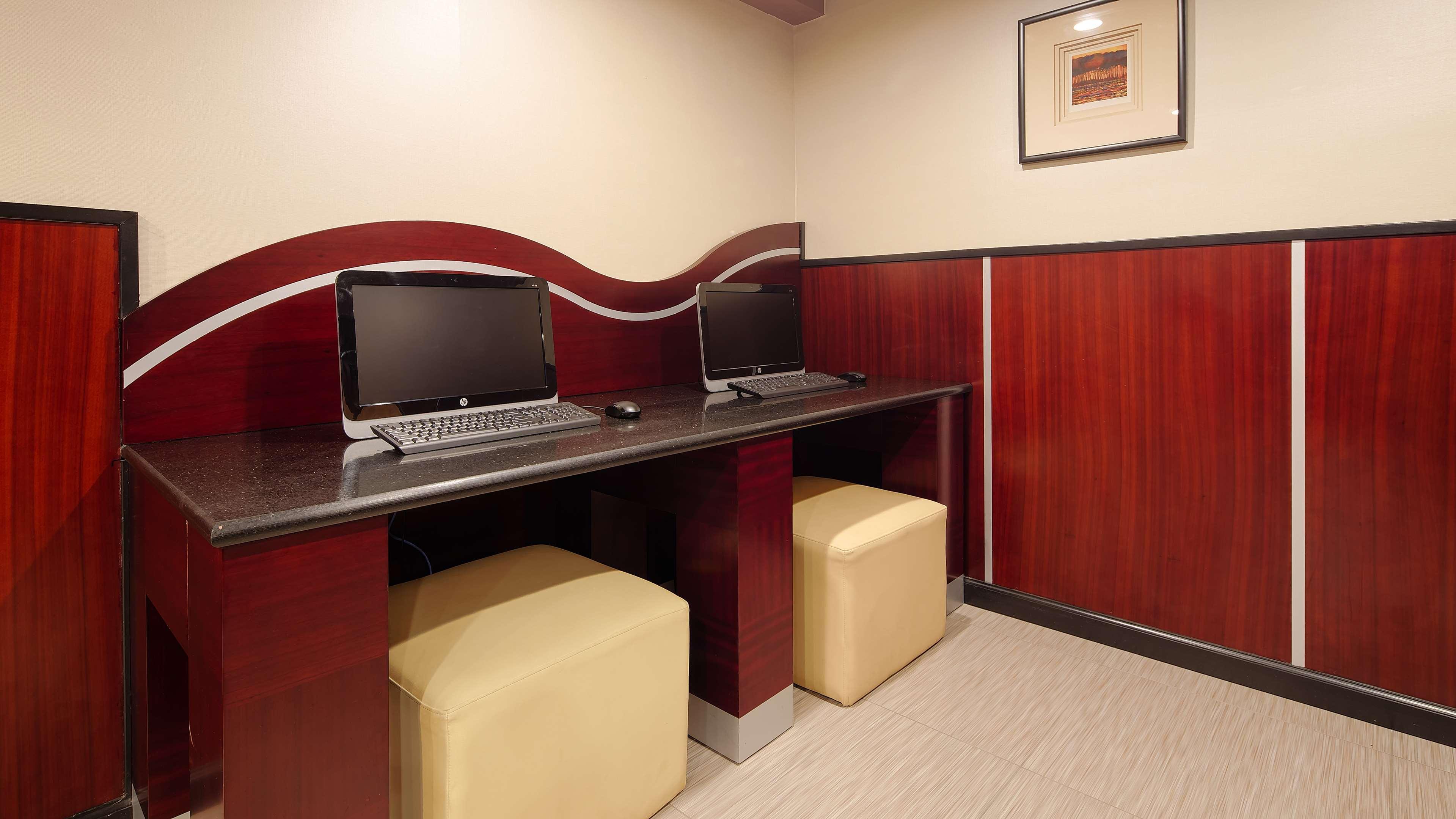 Best Western Plus Poconos Tannersville Buitenkant foto