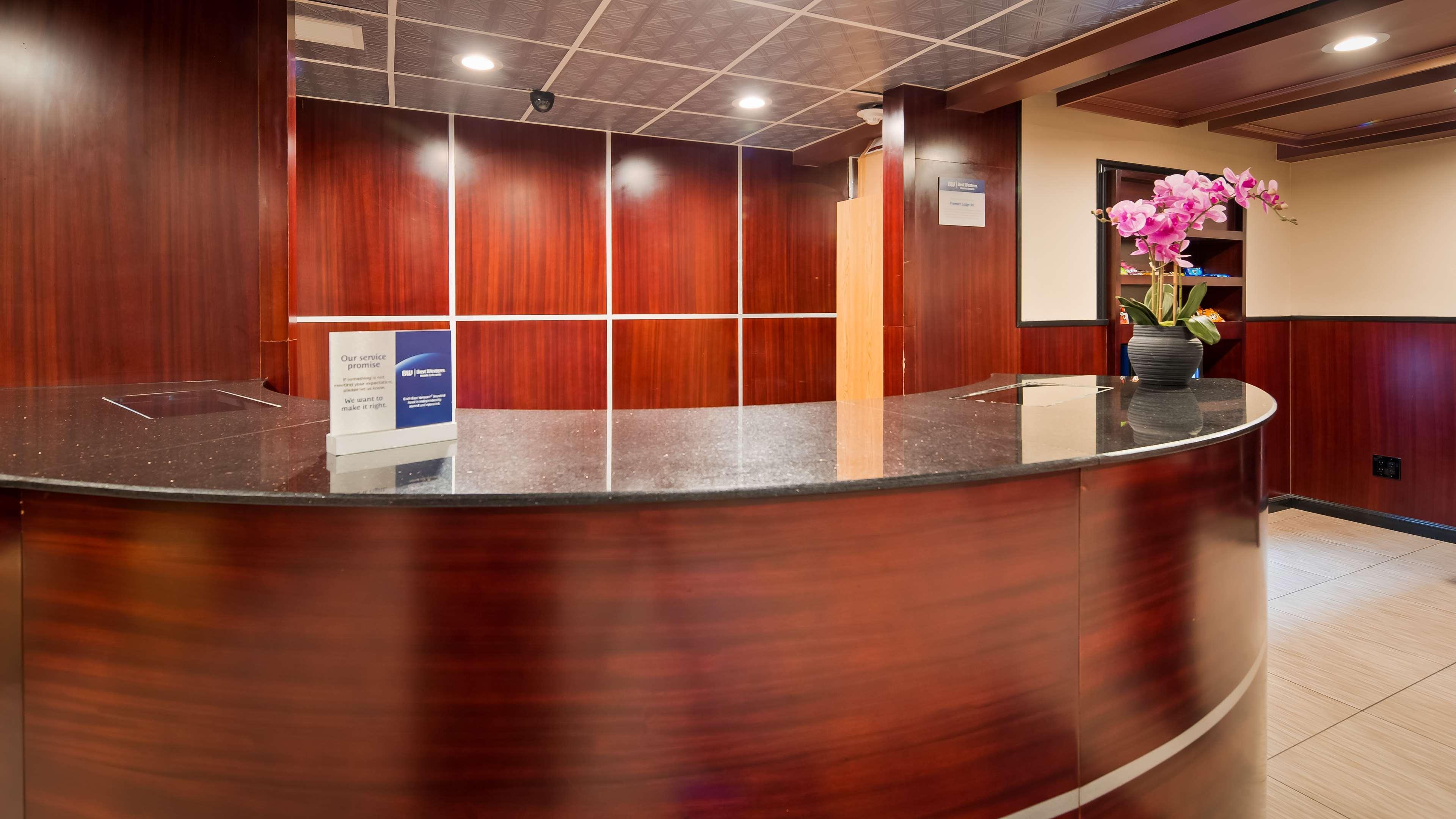 Best Western Plus Poconos Tannersville Buitenkant foto